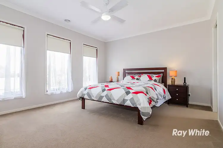 Second view of Homely house listing, 4 Sawgrass Way, Cranbourne West VIC 3977