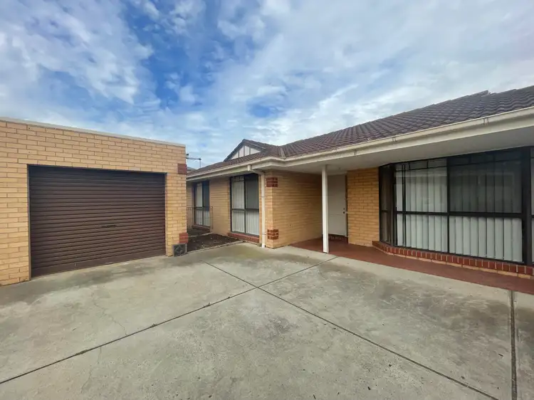 2/55 Grieve Parade, Altona VIC 3018