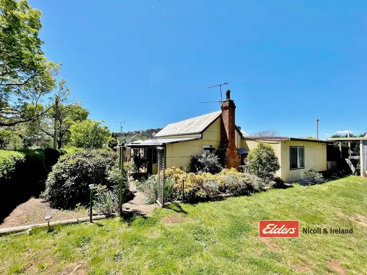 11 Macquarie Street, Neville NSW 2799