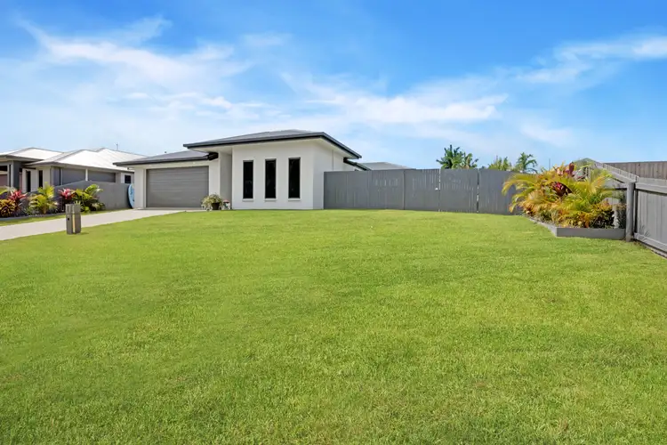 6 Merritt Court, Marian QLD 4753