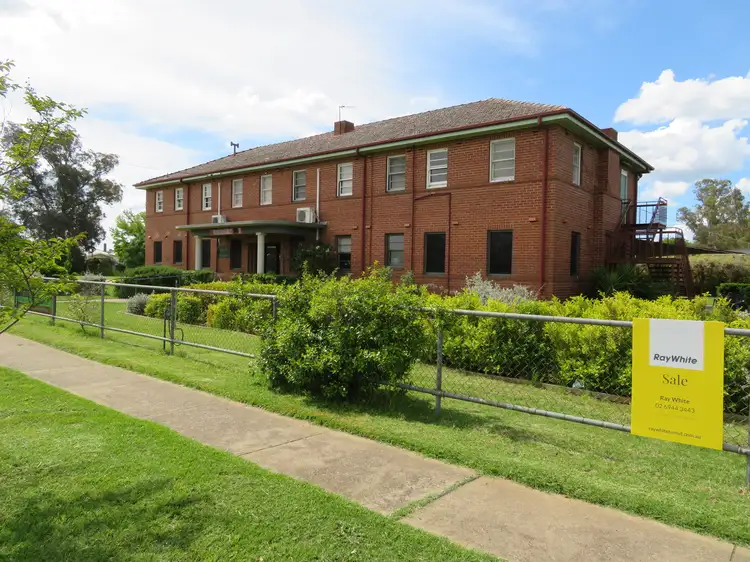 37 Hurley Street, Cootamundra NSW 2590