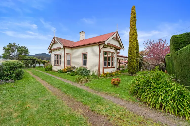 105 Main Street, Sheffield TAS 7306