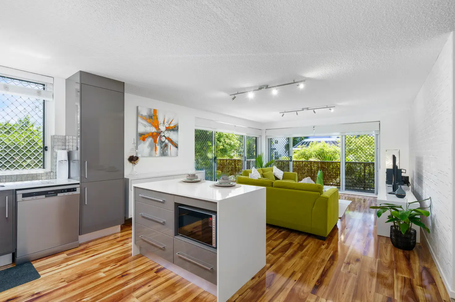 Main view of Homely unit listing, Unit 1/28 Riverview Parade, Surfers Paradise QLD 4217
