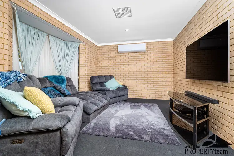 Fifth view of Homely house listing, 6 Lowan Court, Waggrakine WA 6530