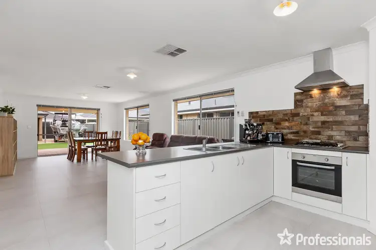 11 Cornwall Lane, Baldivis WA 6171