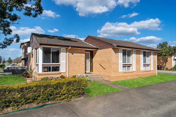 Main view of Homely villa listing, 4/4 William Street, Lurnea NSW 2170