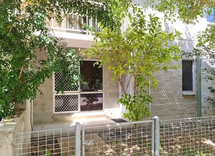 2/61 Camp Street, Mundingburra QLD 4812