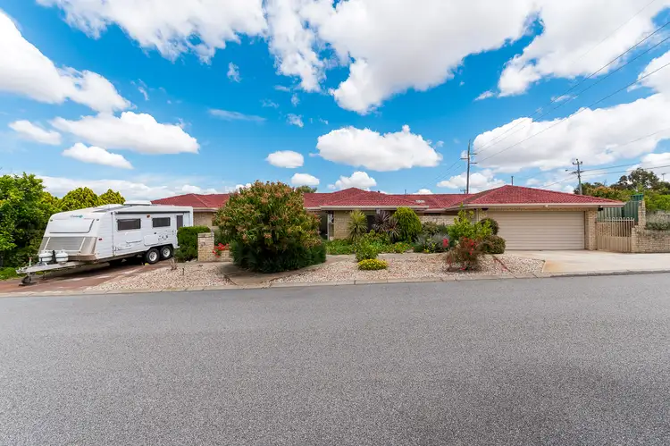 33 Belstead Avenue, Noranda WA 6062