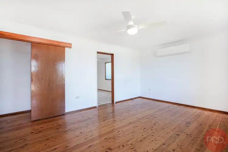 Seventh view of Homely house listing, 14 Alvira Close, Rutherford NSW 2320