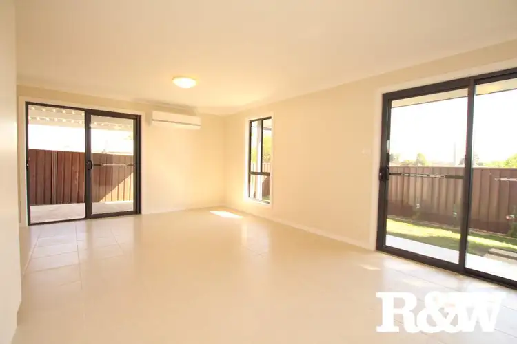 Third view of Homely flat listing, 5a Omaroo Avenue, Doonside NSW 2767