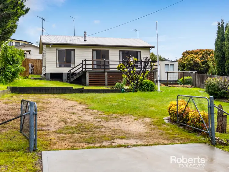 4 Harold Street, Coles Bay TAS 7215