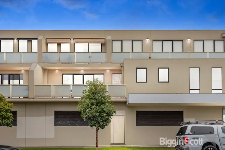 Main view of Homely townhouse listing, 3/619-621 Centre Road, Bentleigh East VIC 3165