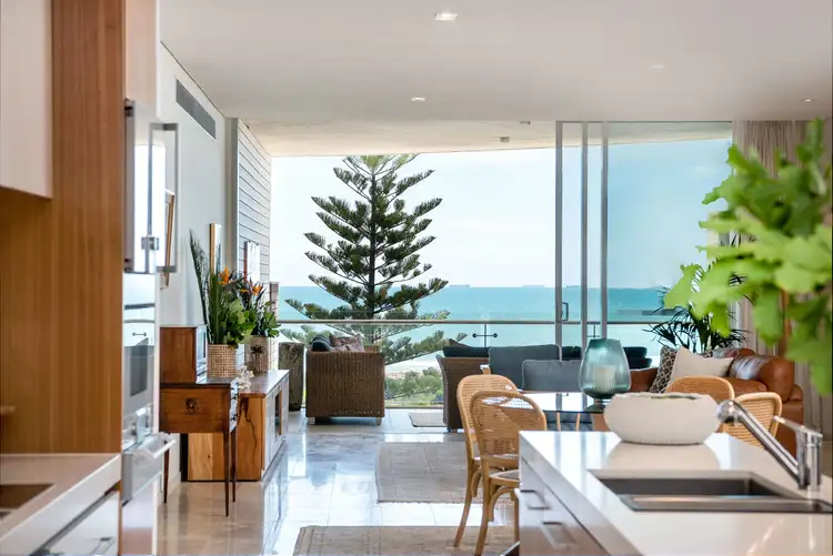 28/11 Leighton Beach Boulevard, North Fremantle WA 6159
