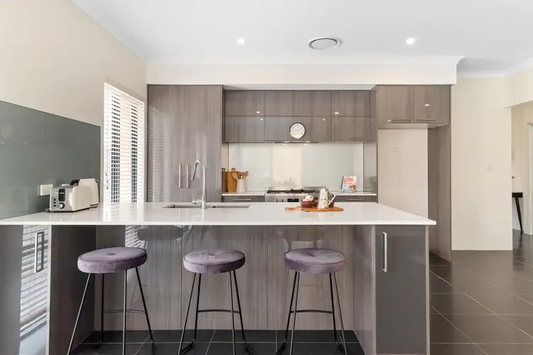 11 Drovers Way, Jane Brook WA 6056