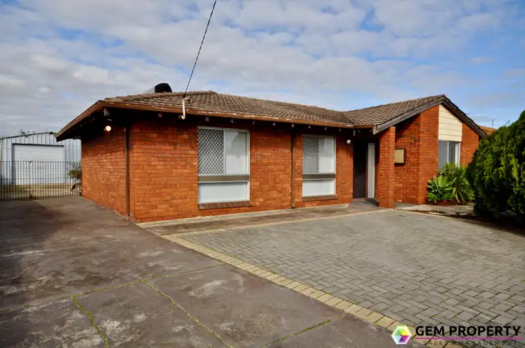 Second view of Homely house listing, 28 Farmer Way, Parmelia WA 6167