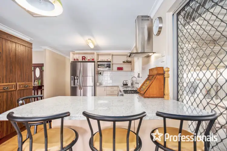 105 Third Avenue, Kelmscott WA 6111