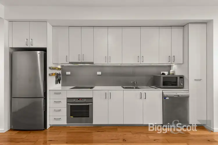 Fifth view of Homely apartment listing, 2/2-4 Samada Street,, Notting Hill VIC 3168