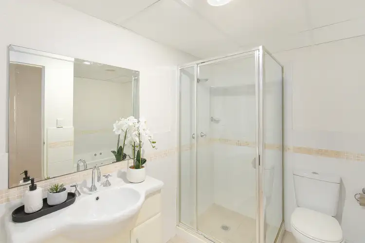 Fifth view of Homely unit listing, 16/8-10 Range Road, North Gosford NSW 2250