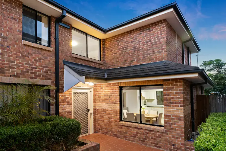 6/10 Carden Avenue