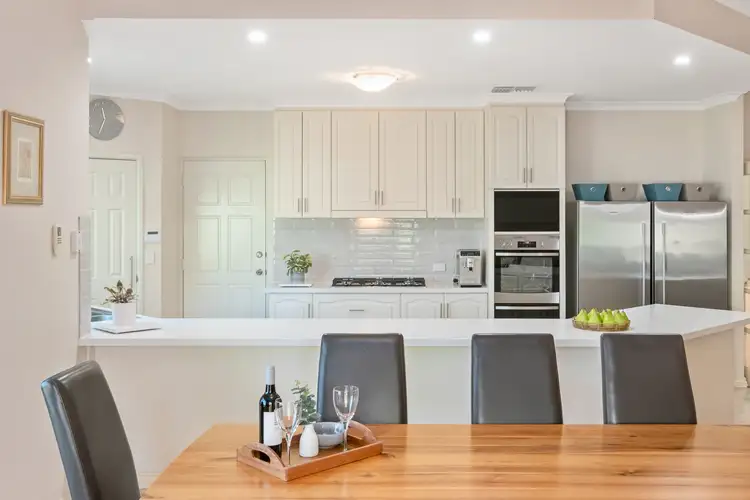 7 Twin View, Swan View WA 6056