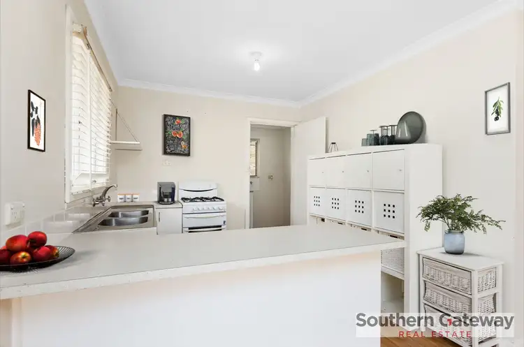 Second view of Homely house listing, 19 Pedder Way, Parmelia WA 6167
