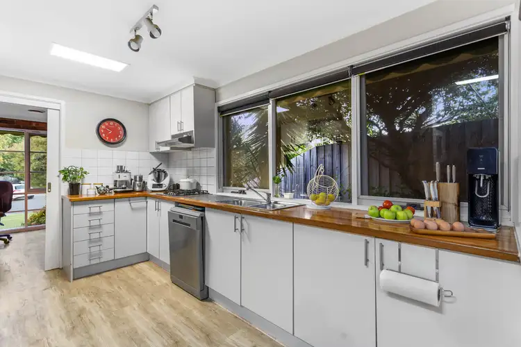 Fourth view of Homely house listing, 11 Lynne Court, Langwarrin VIC 3910