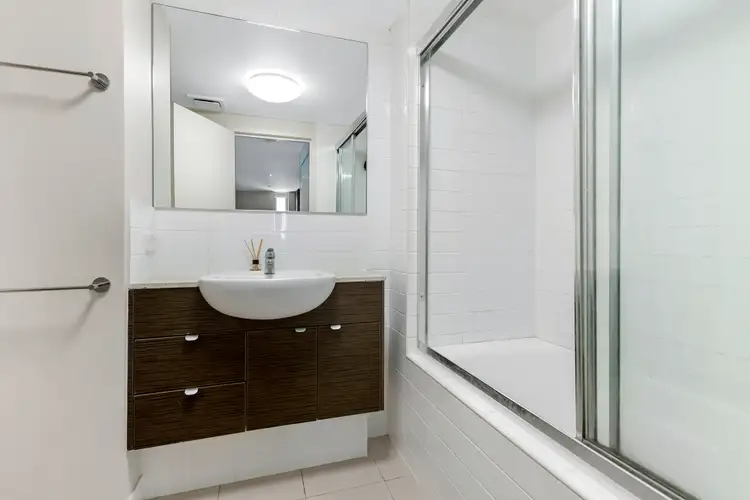 Sixth view of Homely apartment listing, 5/154 Musgrave Avenue, Southport QLD 4215