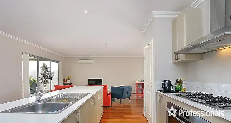 Main view of Homely house listing, 10/9 Parnell Way, Canning Vale WA 6155