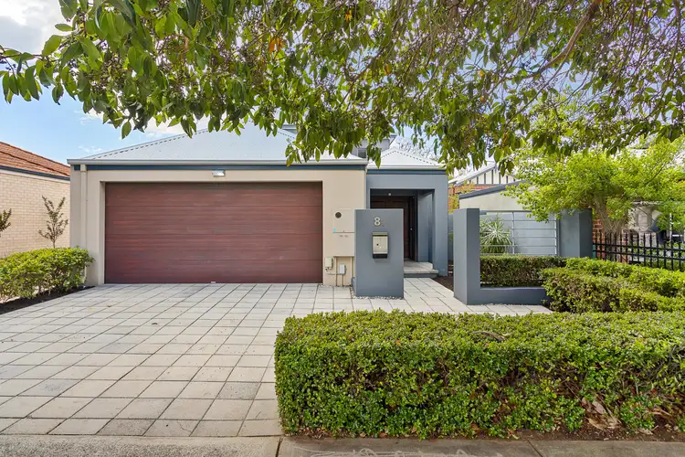 8A Hope Avenue, Manning WA 6152