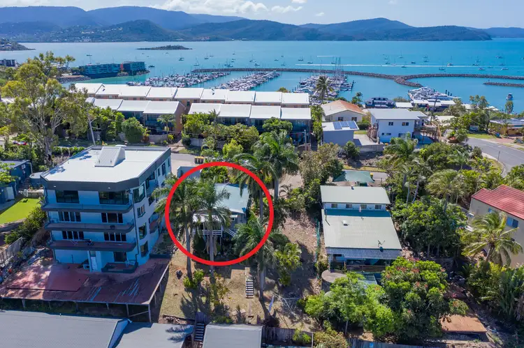 3 Lewis Street, Airlie Beach QLD 4802