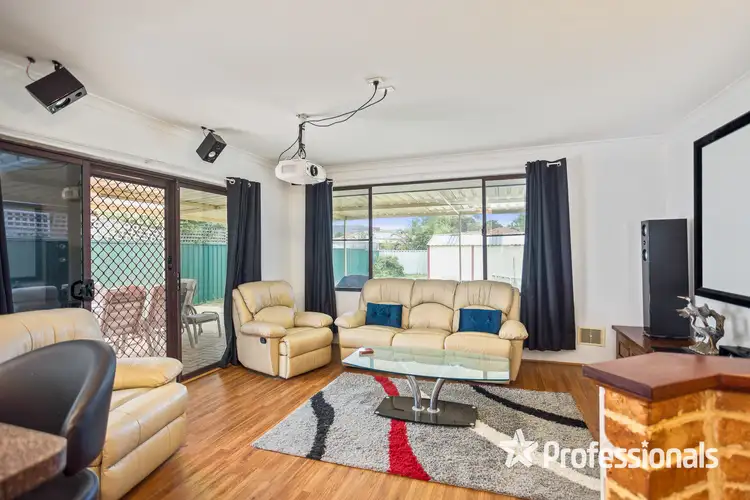 Sixth view of Homely house listing, 5 Magpie Place, Brookdale WA 6112