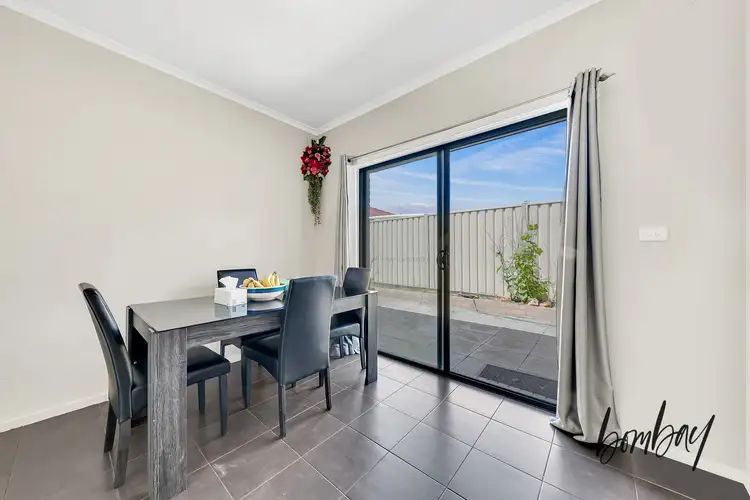 Sixth view of Homely house listing, 2/4 Appin Court, Meadow Heights VIC 3048