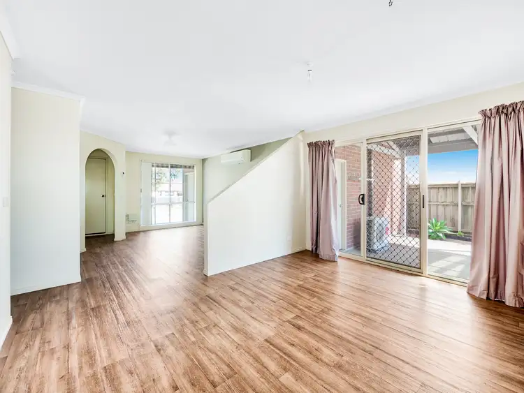 Fifth view of Homely house listing, 17 Fishburn Place, Cranbourne West VIC 3977