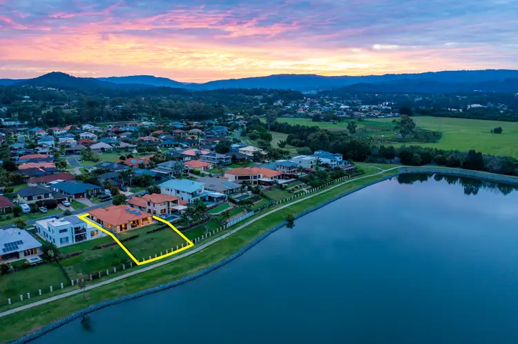 5 Princeton Street, Oxenford QLD 4210