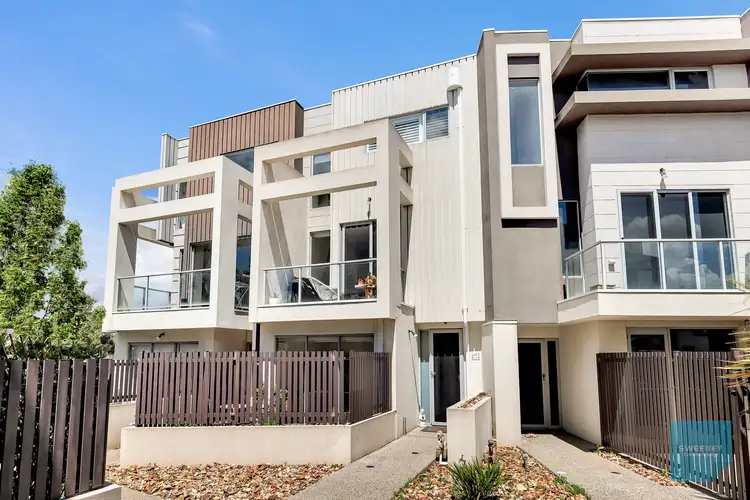 7/25 Boathouse Drive, Caroline Springs VIC 3023