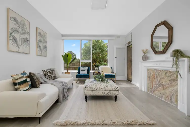 Main view of Homely apartment listing, 2/206 Whitehorse Road, Balwyn VIC 3103