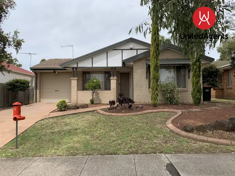 11 Brindabella Drive, Horningsea Park NSW 2171