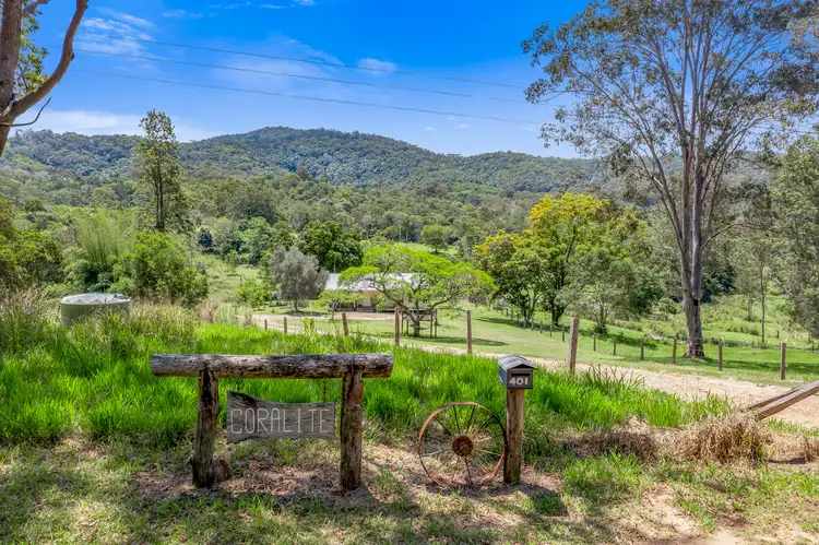 401 Cootharaba Road