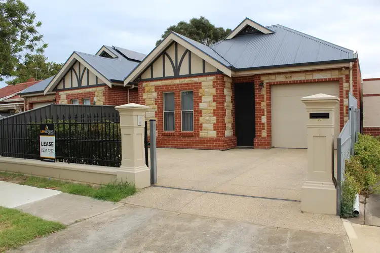 8 Nelson Avenue