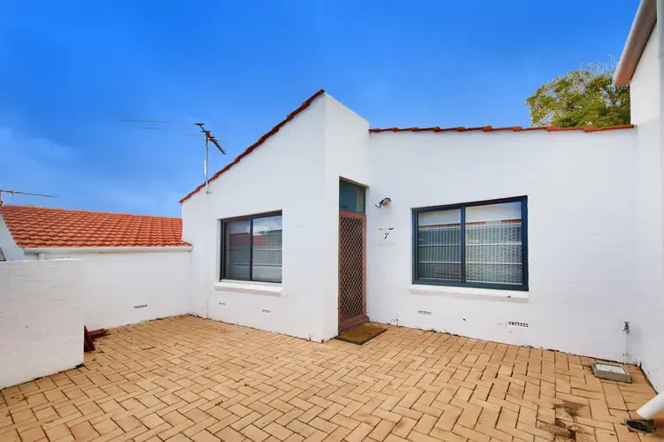 7/70 Stanley Street, Scarborough WA 6019