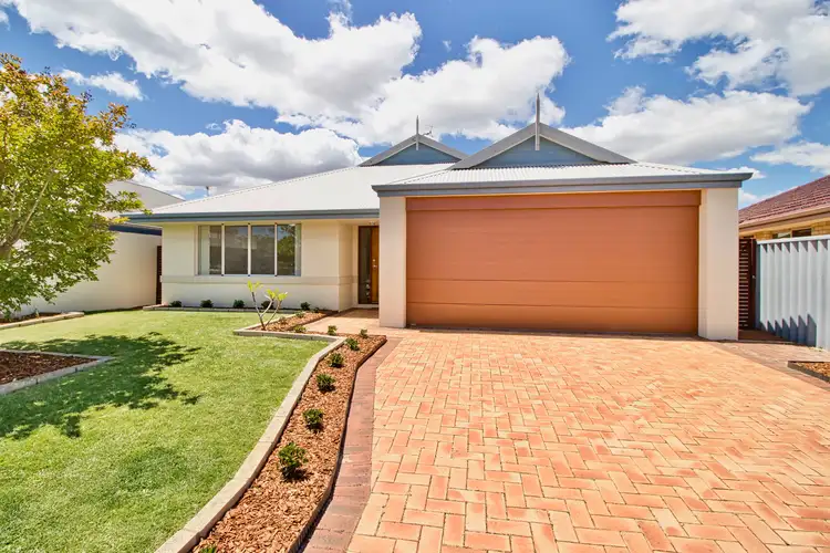 5 Woodwind Way, Rockingham WA 6168