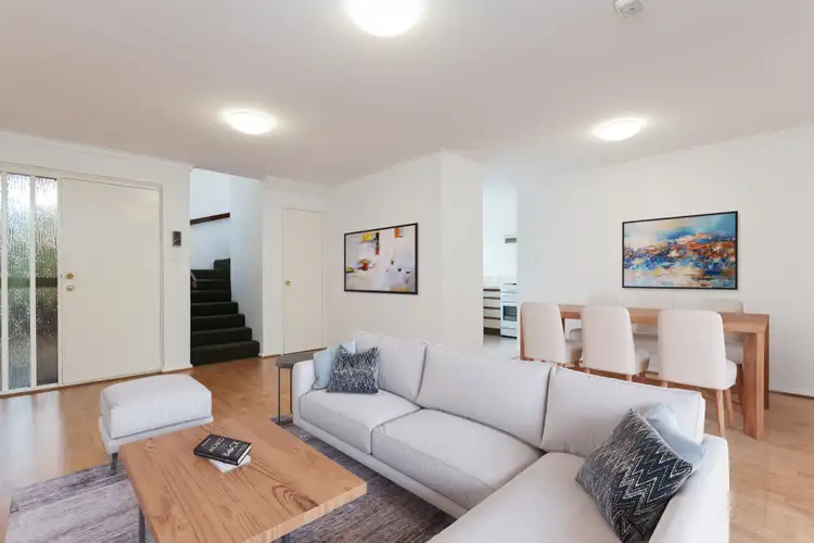 4/161 Stock Road, Attadale WA 6156