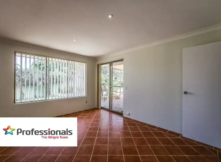 Fourth view of Homely house listing, 2 Hillside Close, Edgewater WA 6027