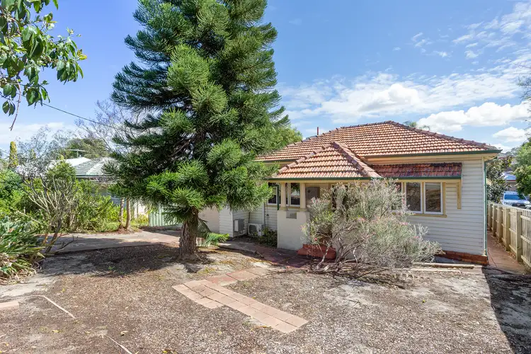 6 Aughton Street, Bayswater WA 6053