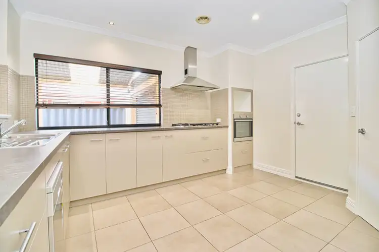 Sixth view of Homely house listing, 8 Lomandra View, Baldivis WA 6171