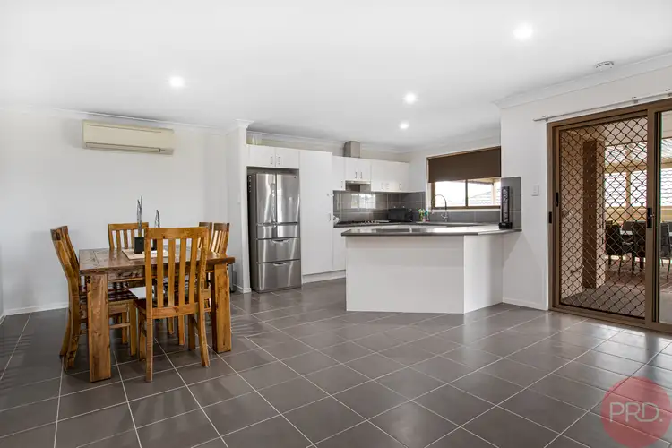 Fourth view of Homely house listing, 8 Sapphire Drive, Rutherford NSW 2320