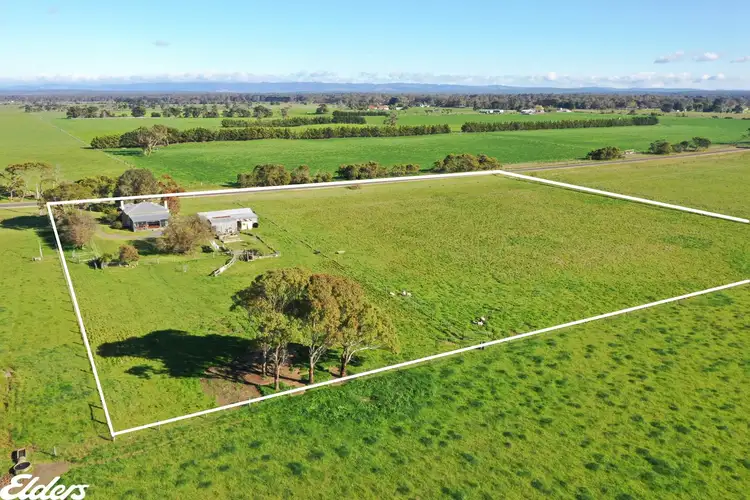 77 CHERRY TREE ROAD, Woodside VIC 3874