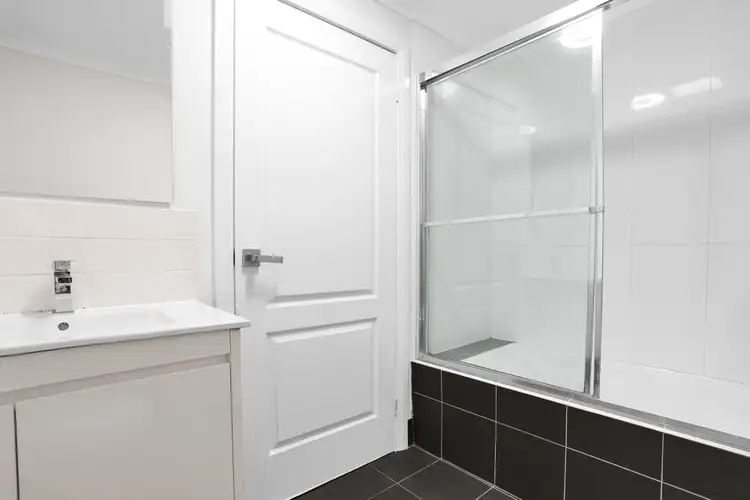 Seventh view of Homely house listing, 6/10 Montrose Street, Quakers Hill NSW 2763