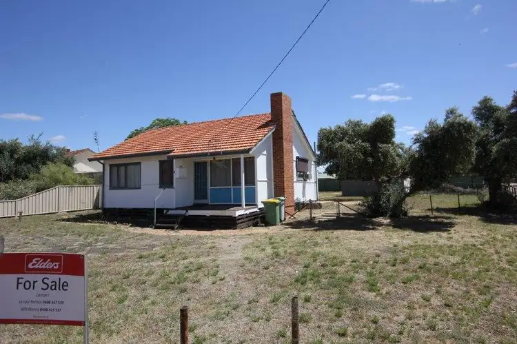 2 Council Street, Merredin WA 6415