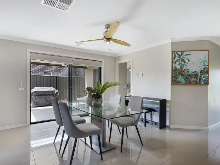 Sixth view of Homely townhouse listing, 2/7 Lysterfield Lane, Wodonga VIC 3690